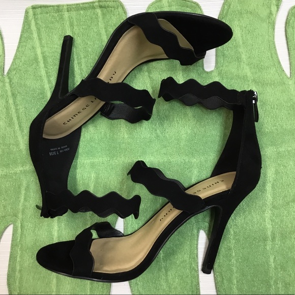 Striking Black Heels by Chinese Laundry - Picture 5 of 8